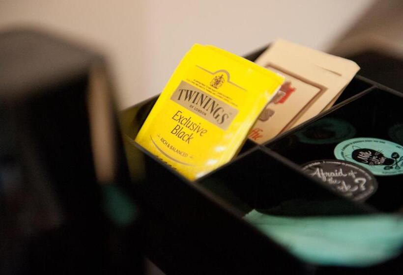 חדר אקונומי יחיד, Portinari