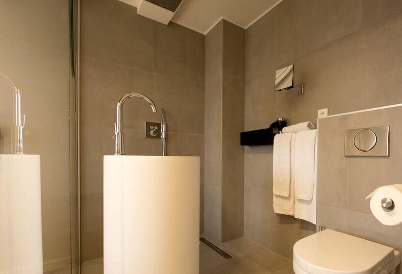 חדר אקונומי, Portinari