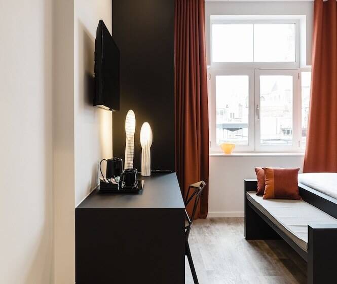 חדר סטנדרט, Portinari