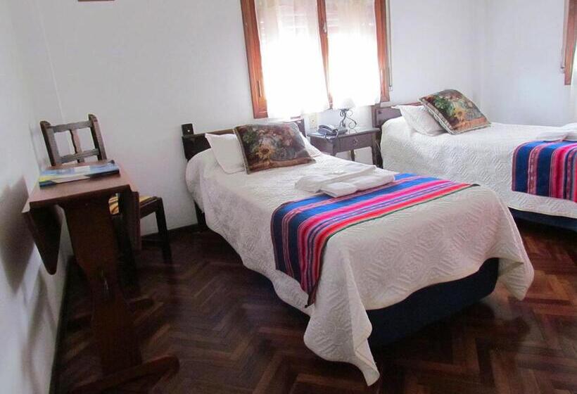 이코노미 룸, Regidor