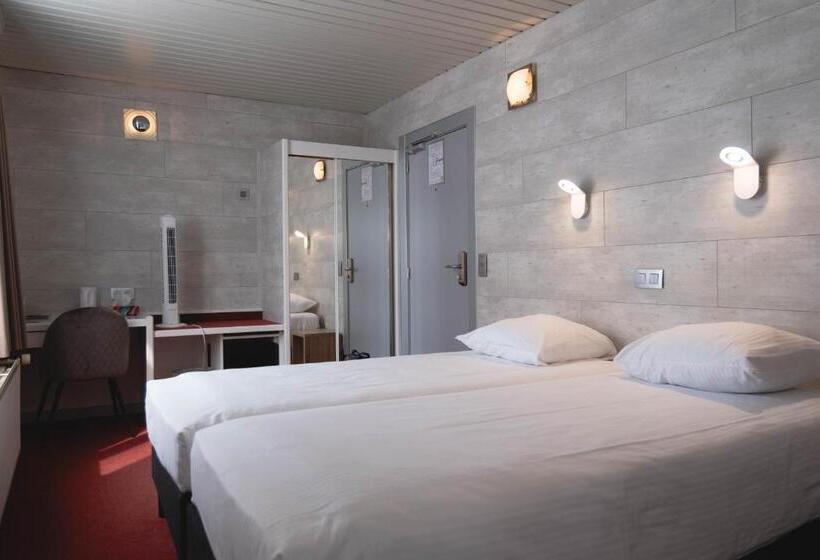 اتاق راحتی, Richmond