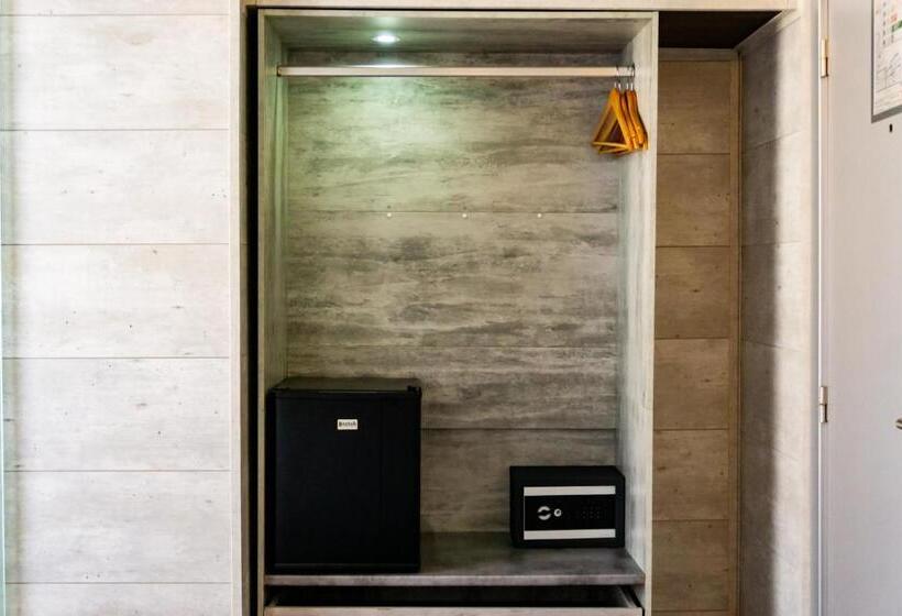 اتاق راحتی, Richmond