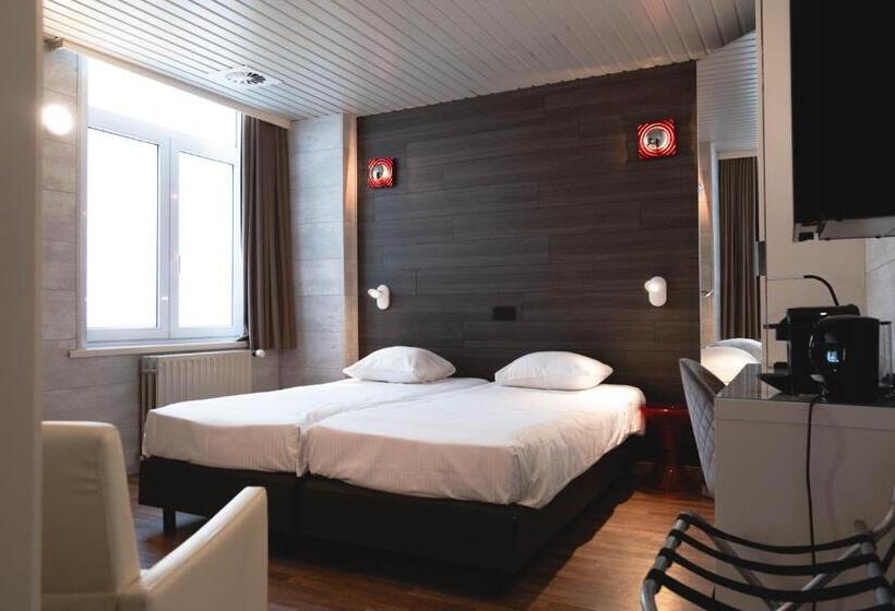 اتاق سوپریور, Richmond