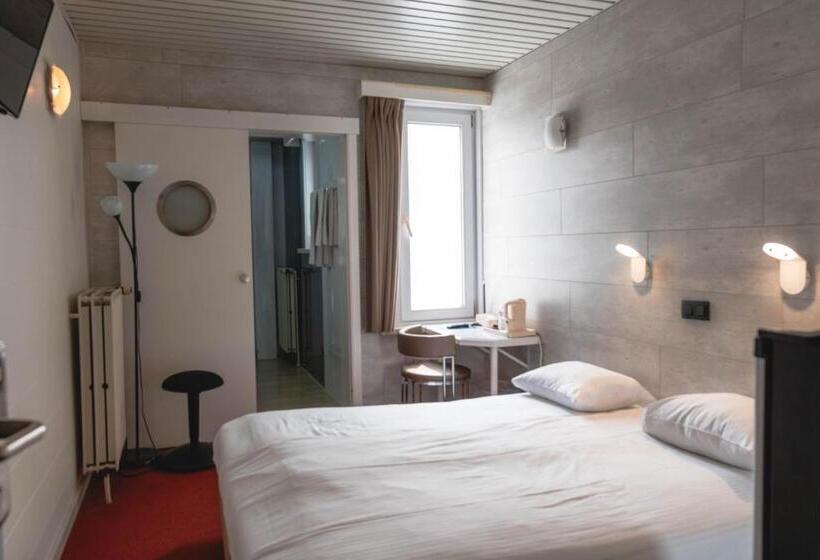 اتاق اکونومی, Richmond