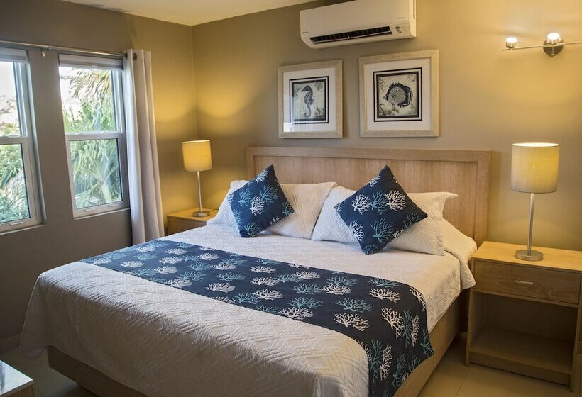 سوییت با چشمانداز باغ, Siboney Beach Club