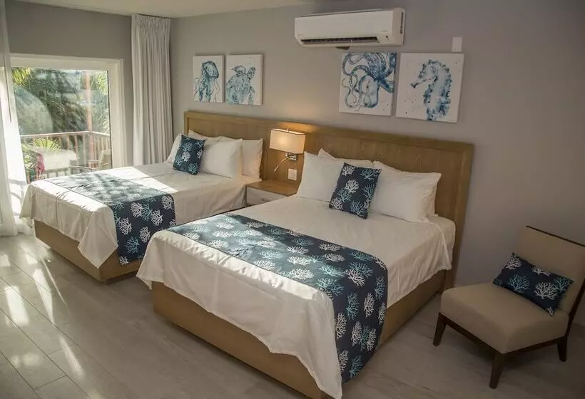 سوئیت جونیور با چشم‌انداز باغ, Siboney Beach Club