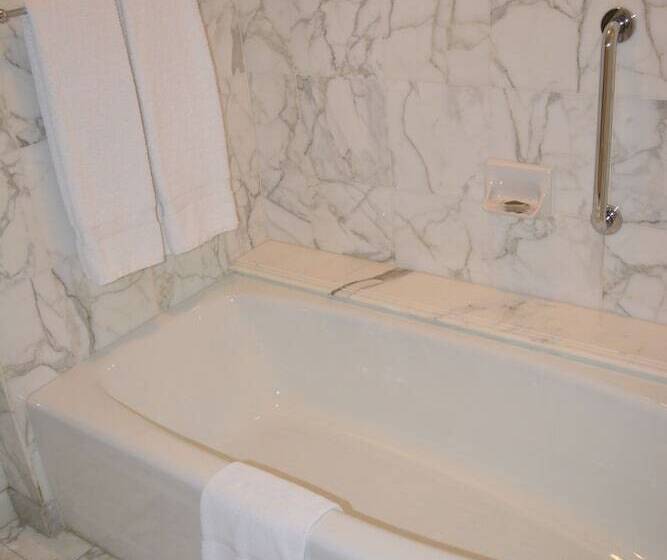 프레지덴셜 스위트, Sir Stamford Circular Quay