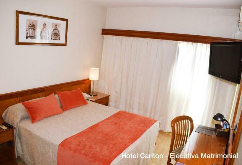 חדר אקזקיוטיב, Solans Carlton