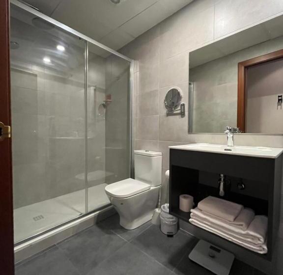 اتاق اکونومی, Tudel