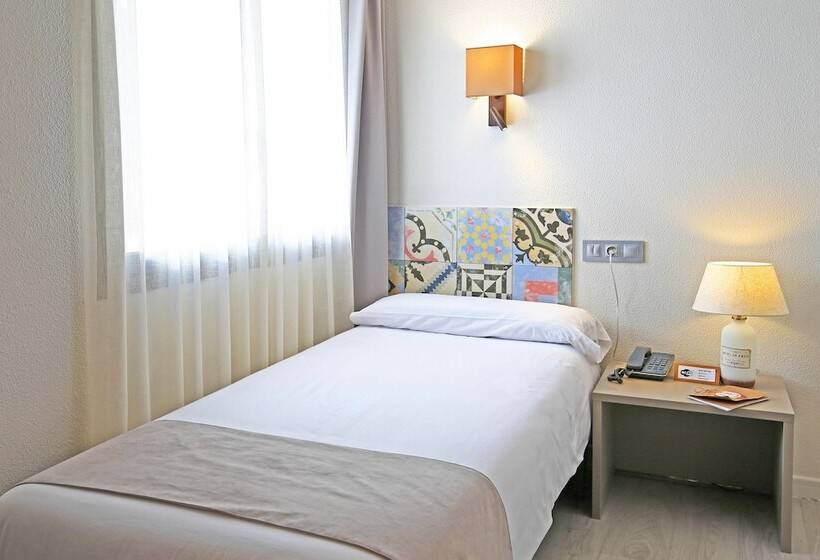 اتاق استاندارد یک نفره, Tudel