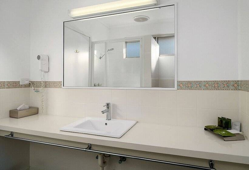 اتاق اجرایی, Stagecoach Motel Wodonga