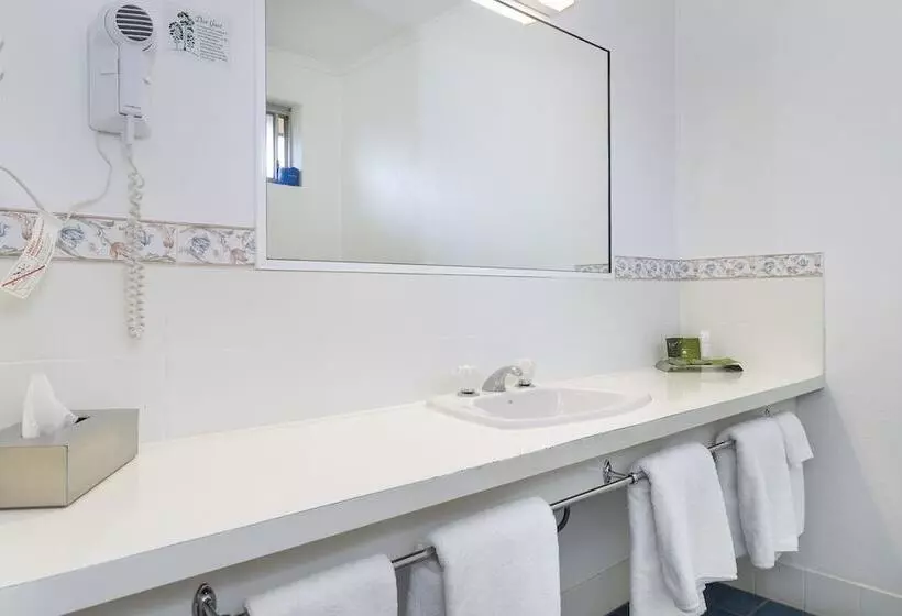 キングサイズベッドのスイートルーム, Stagecoach Motel Wodonga
