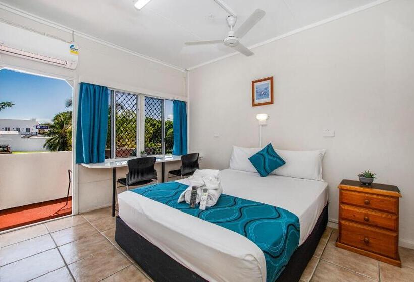 スタンダードスタジオ, Strand Motel