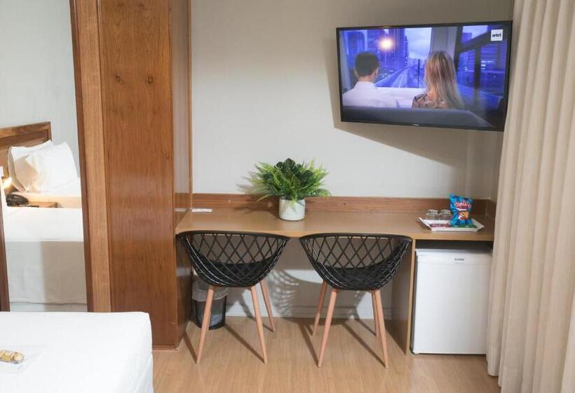 اتاق استاندارد با تخت بزرگ, Regency Park