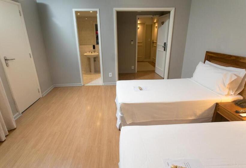 اتاق لوکس, Regency Park