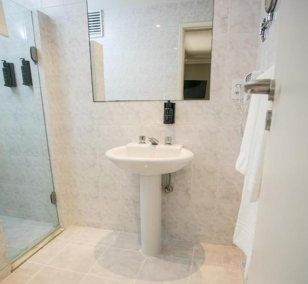 اتاق استاندارد, Regency Park