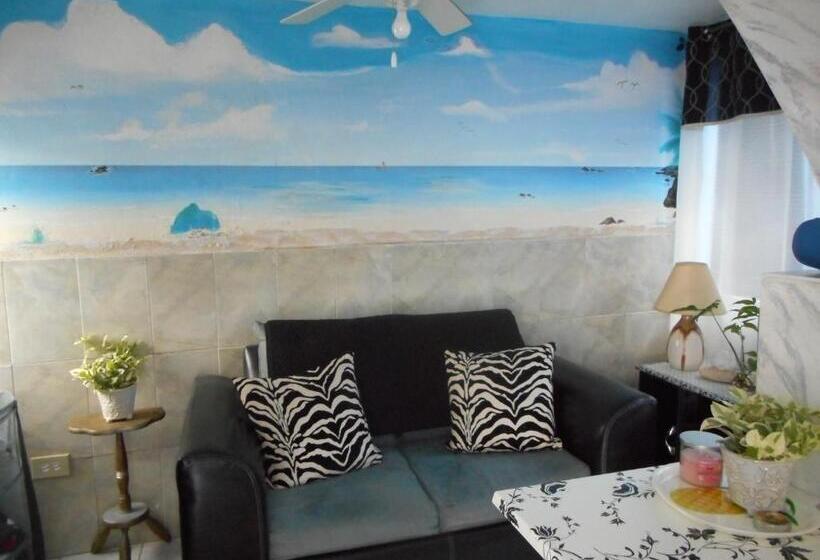 استودیوی استاندارد, Blue Horizons Guest House