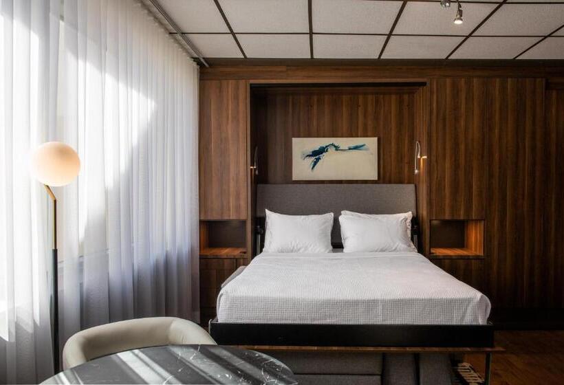 디럭스 룸 킹사이즈 침대, Chicoutimi, Affilié à Hyvi