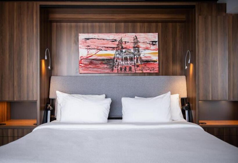 디럭스 룸 킹사이즈 침대, Chicoutimi, Affilié à Hyvi