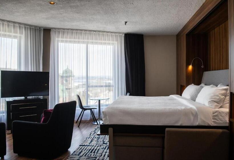 수피리어 스위트, Chicoutimi, Affilié à Hyvi