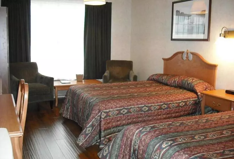 ２ダブルベッドのスタンダードルーム, Claymore Inn And Suites