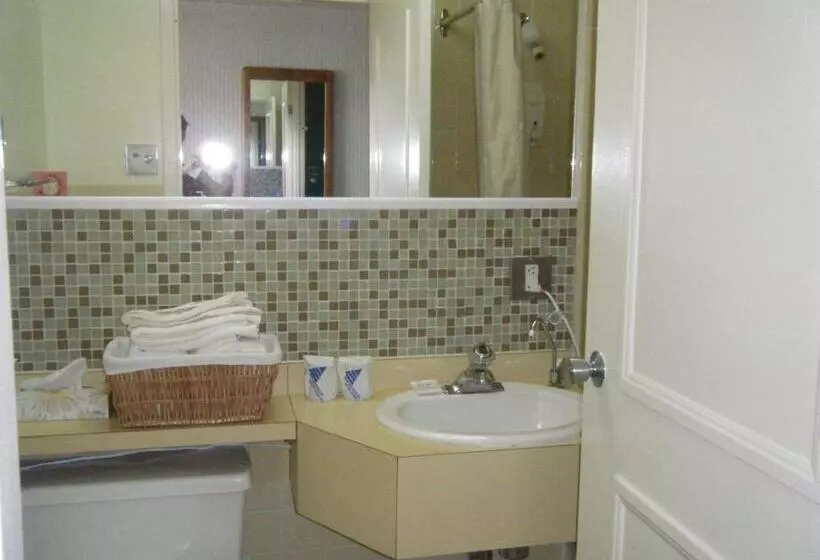 スーペリアールーム, Claymore Inn And Suites