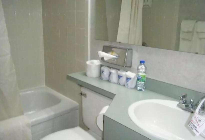 エクゼクティブルーム, Claymore Inn And Suites