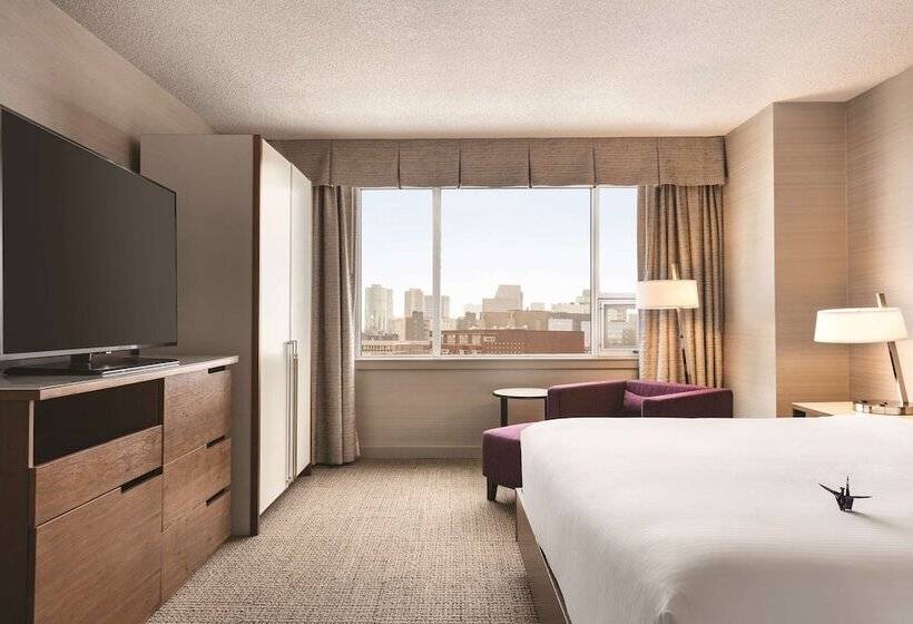 プレミアムルーム, Coast Edmonton Plaza Hotel By Apa