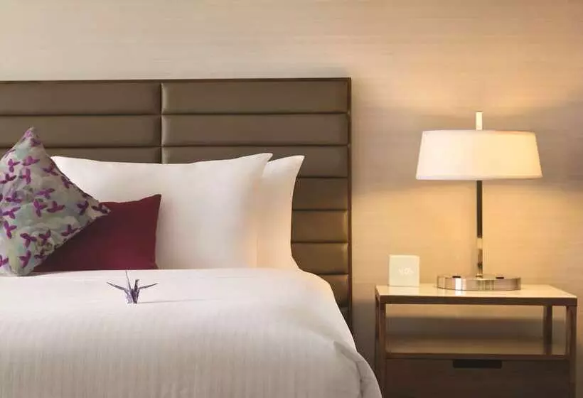 اتاق پرمیوم, Coast Edmonton Plaza Hotel By Apa