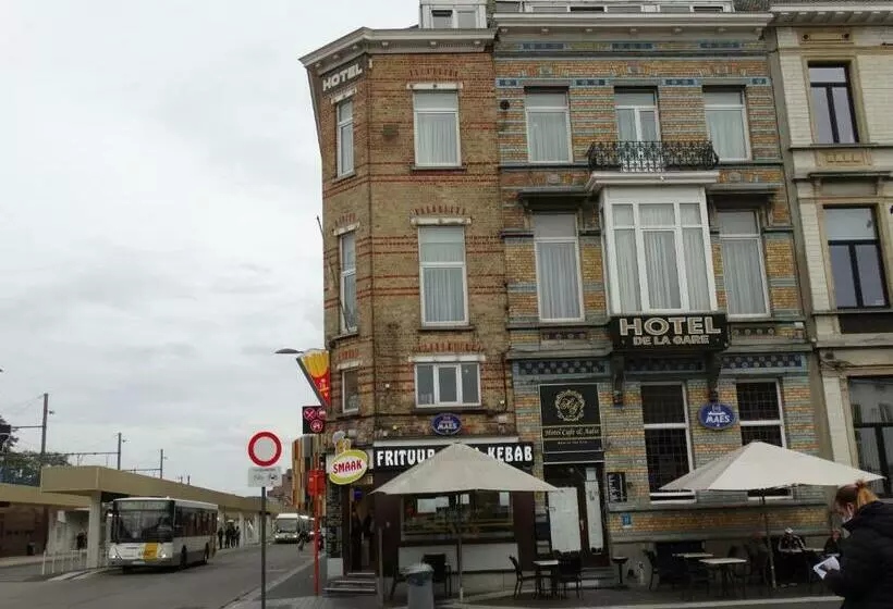 اتاق استاندارد سه نفره, De La Gare Aalst