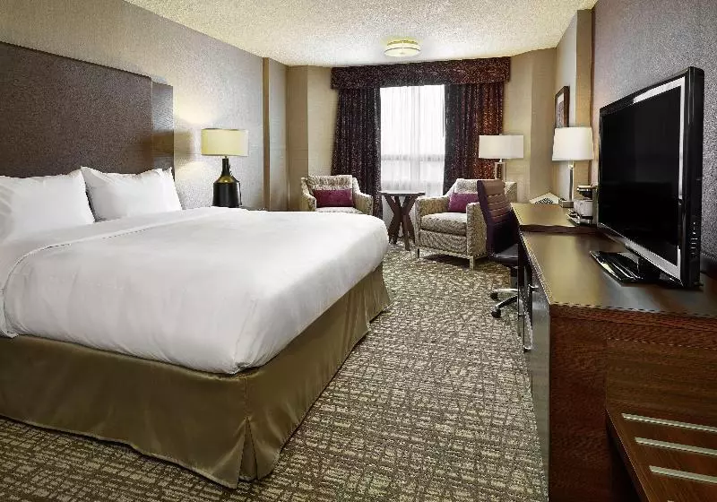 اتاق استاندارد با تخت بزرگ, Doubletree By Hilton Hotel West Edmonton