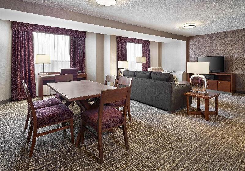 スイート, Doubletree By Hilton Hotel West Edmonton