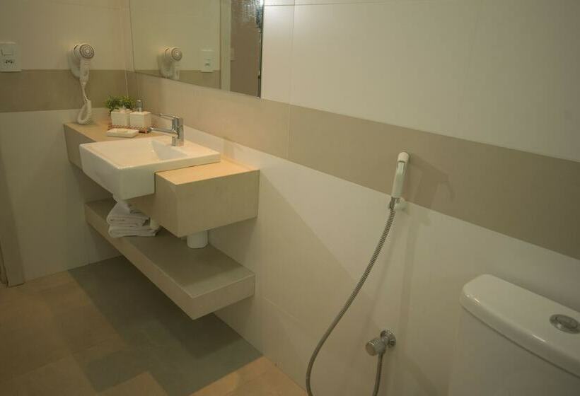 디럭스 4인 룸, Grand Carima Resort & Convention Center