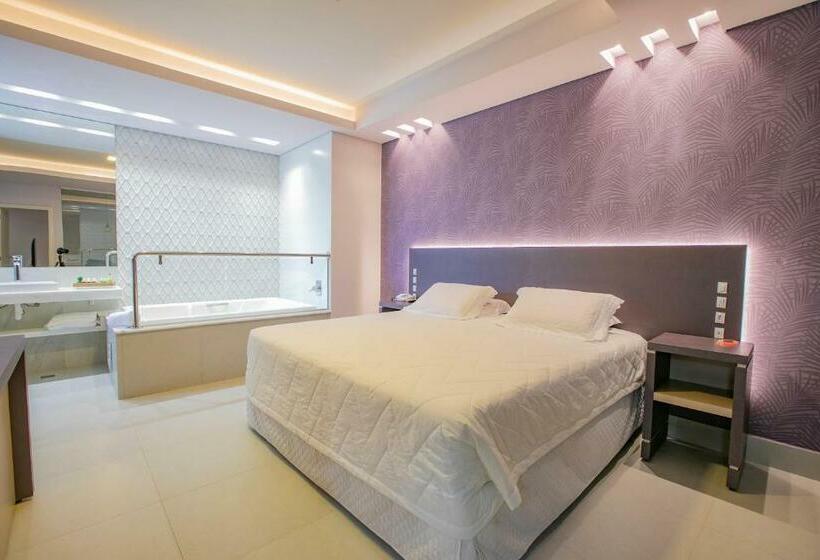 스위트 킹사이즈 침대, Grand Carima Resort & Convention Center