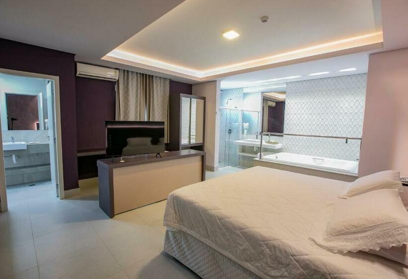 스위트 킹사이즈 침대, Grand Carima Resort & Convention Center