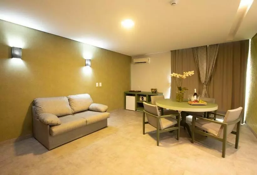سوئیت با تخت بزرگ, Grand Carima Resort & Convention Center