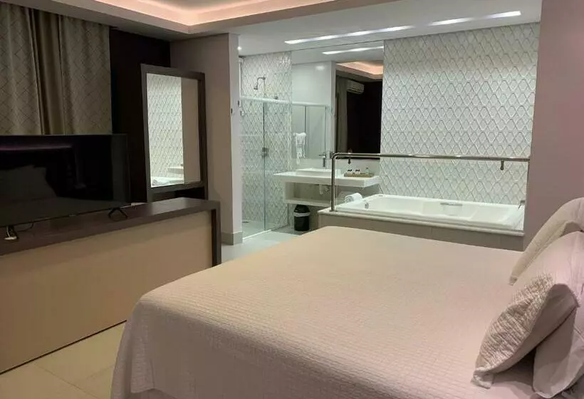 سوئیت با تخت بزرگ, Grand Carima Resort & Convention Center