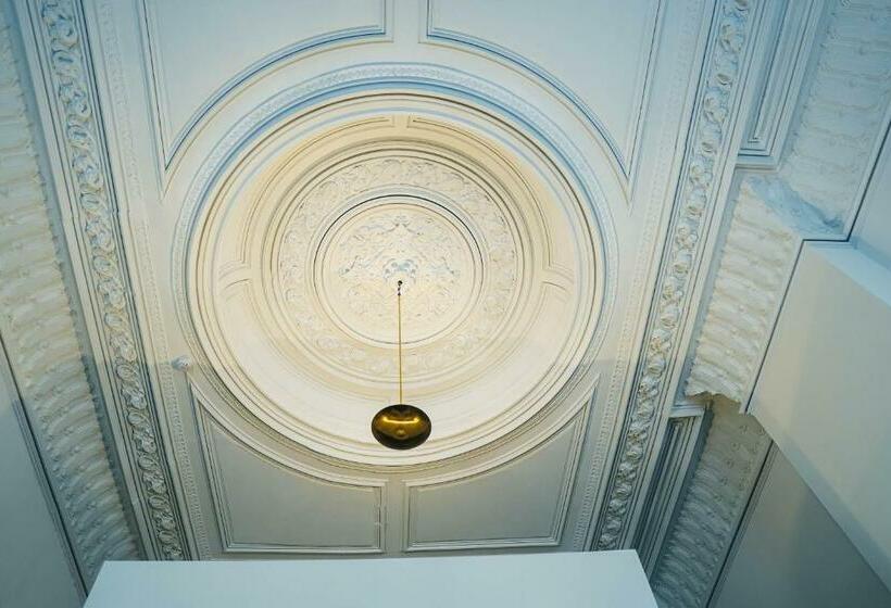 デラックスルーム, Gravensteen