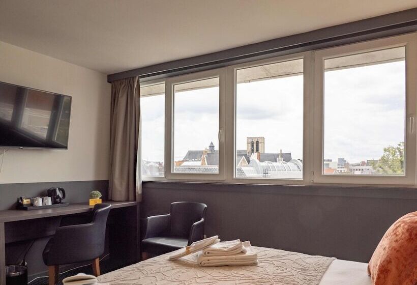 スタンダード4人部屋, Gravensteen