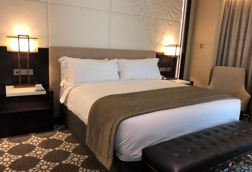 سوئیت جونیور با تخت بزرگ, Intercontinental Dhaka, An Ihg