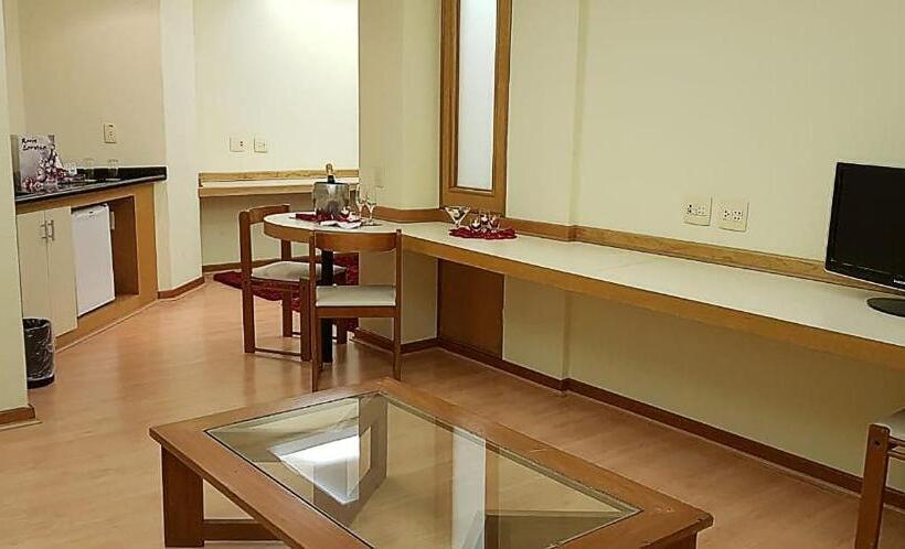 سوئیت مستر, Nikkey Palace