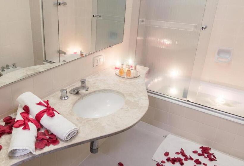 سوئیت مستر, Nikkey Palace