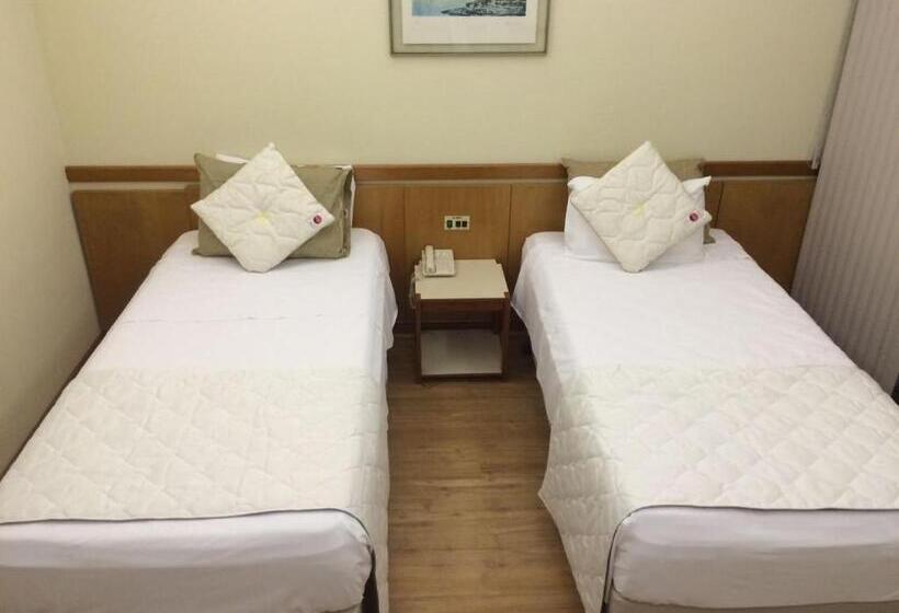 اتاق استاندارد چهار تخته, Nikkey Palace