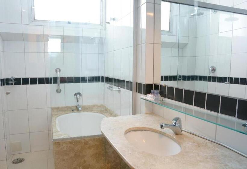 اتاق استاندارد چهار تخته, Nikkey Palace