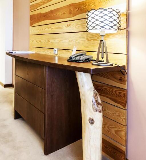 复式套房, Partizan