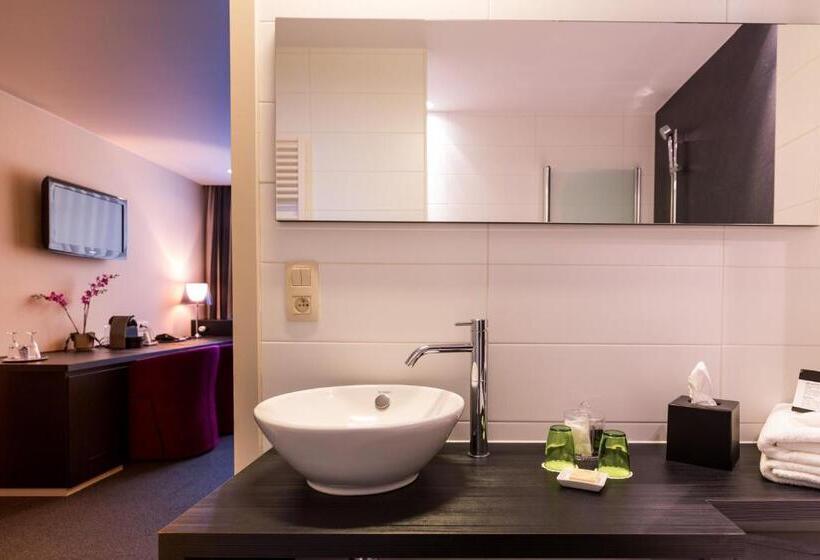 高级大房间, Royal