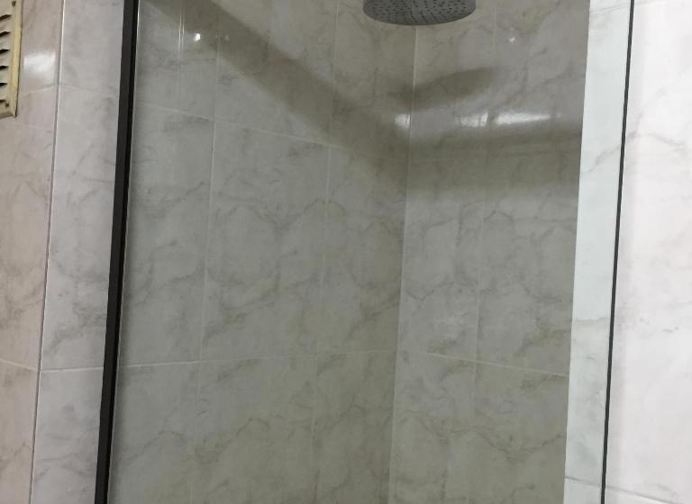 اتاق لوکس, Sagarnaga