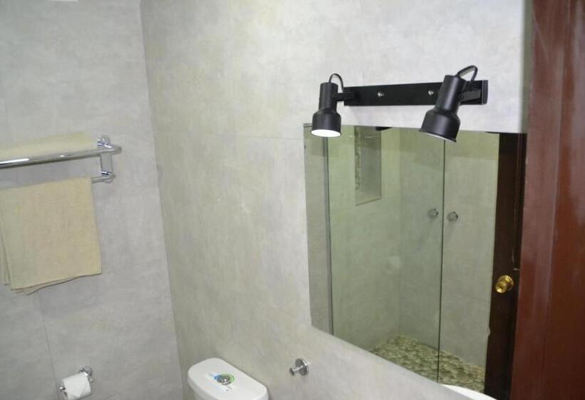 اتاق لوکس, Sagarnaga