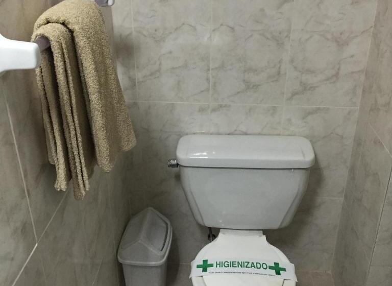 اتاق لوکس سه تخته, Sagarnaga