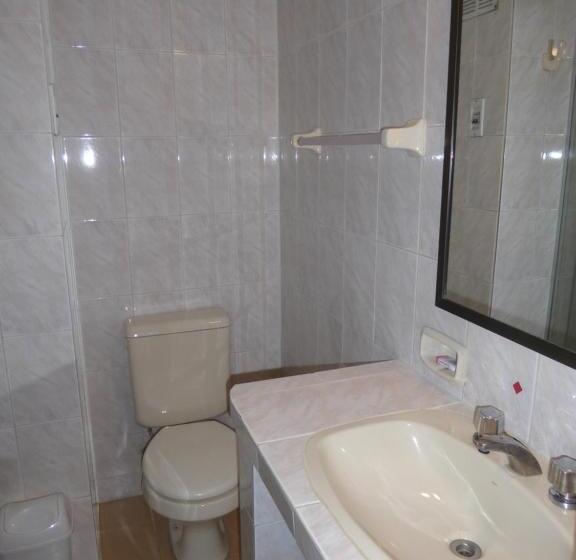 اتاق لوکس با چشم‌انداز شهر, Sagarnaga